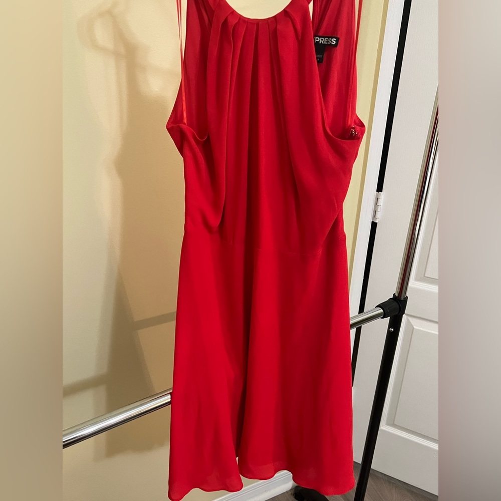 Red express dress
